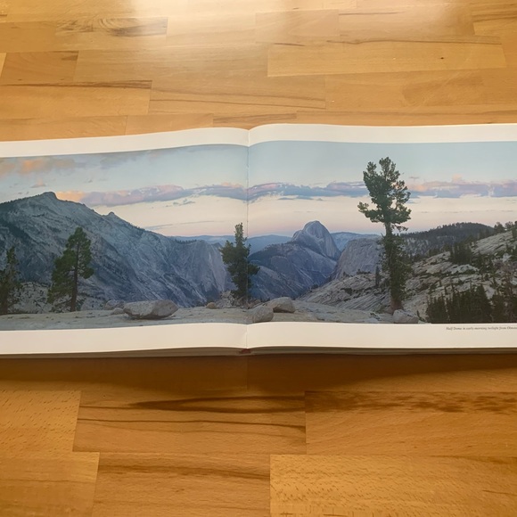 Big Sky Wild West Panorama hard cover book by Tim Fitzharris - Picture 8 of 10